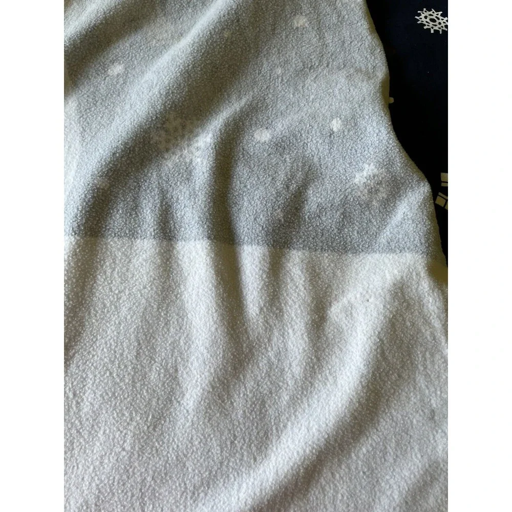 Walt Disney World Disneyland Resort Throw Lap Blanket Mickey Mouse Ears Snowman